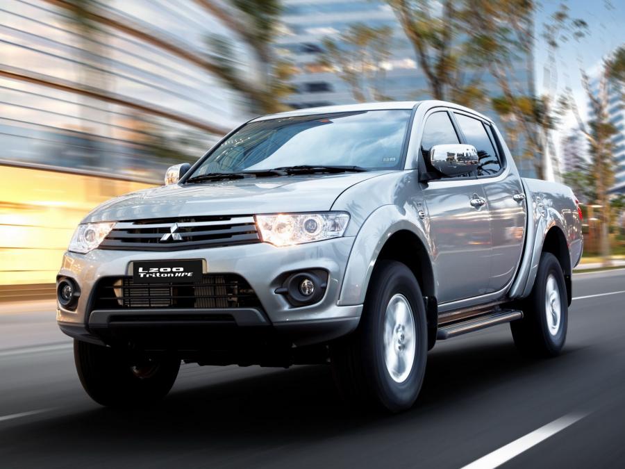  Mitsubishi L200 Triton HPE 2014 года  (фото 3 из 18)
